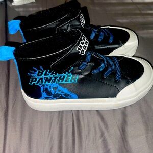 Warm-lined Black Panther high top sneakers